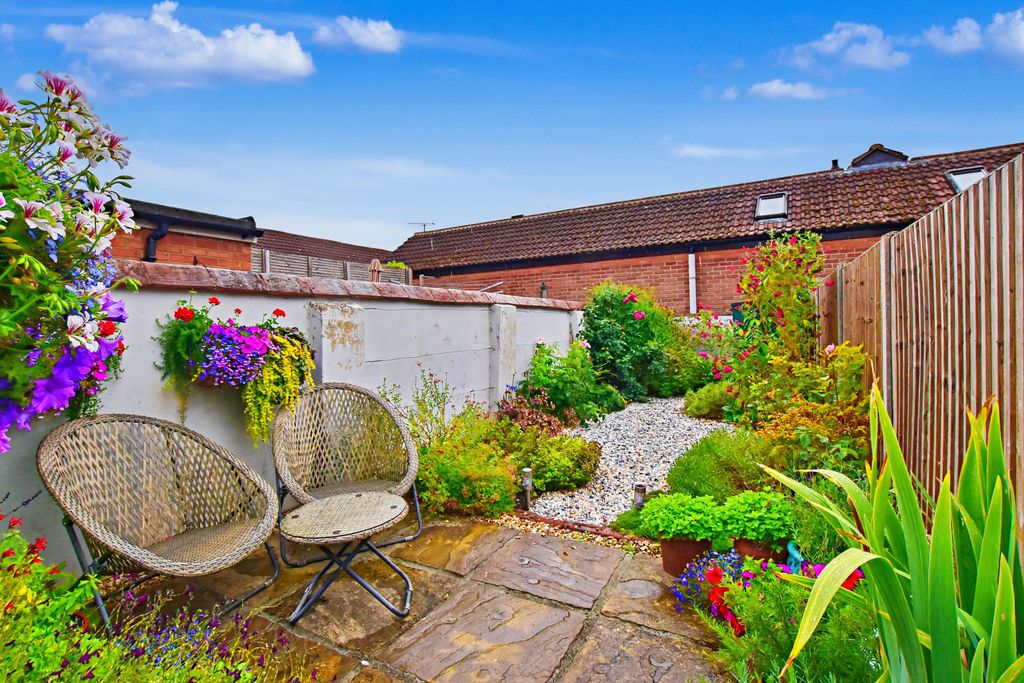 Property photo 2 of 18 Photo 14