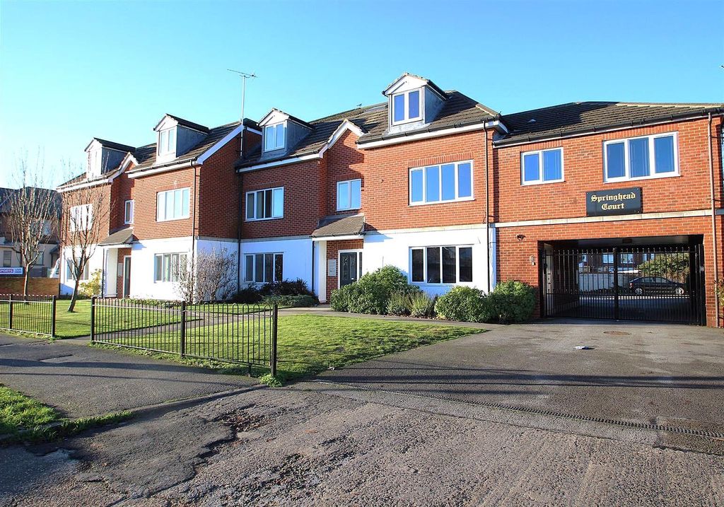 Property photo 1 of 13 Building Exterior