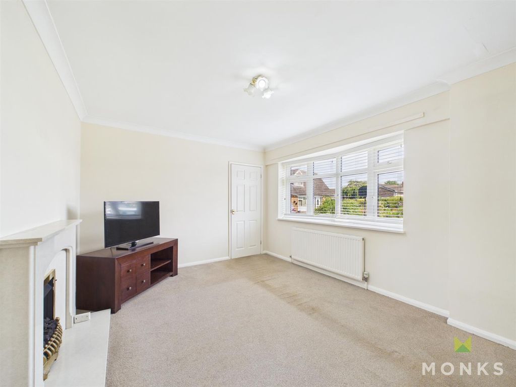 Property photo 2 of 23 Cam01520G0-Pr0419-Still015.Jpg