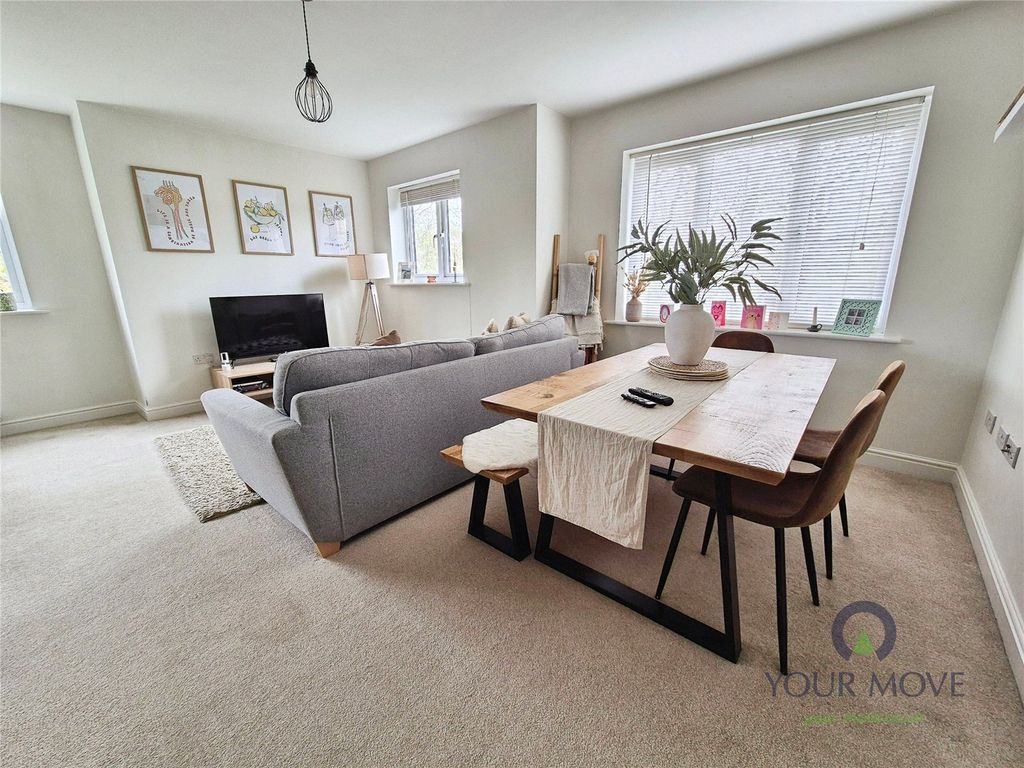 Property photo 2 of 14 Living Room