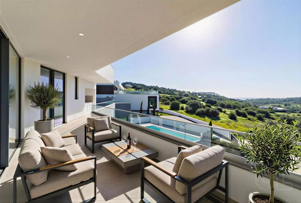 Property photo 2 of 105