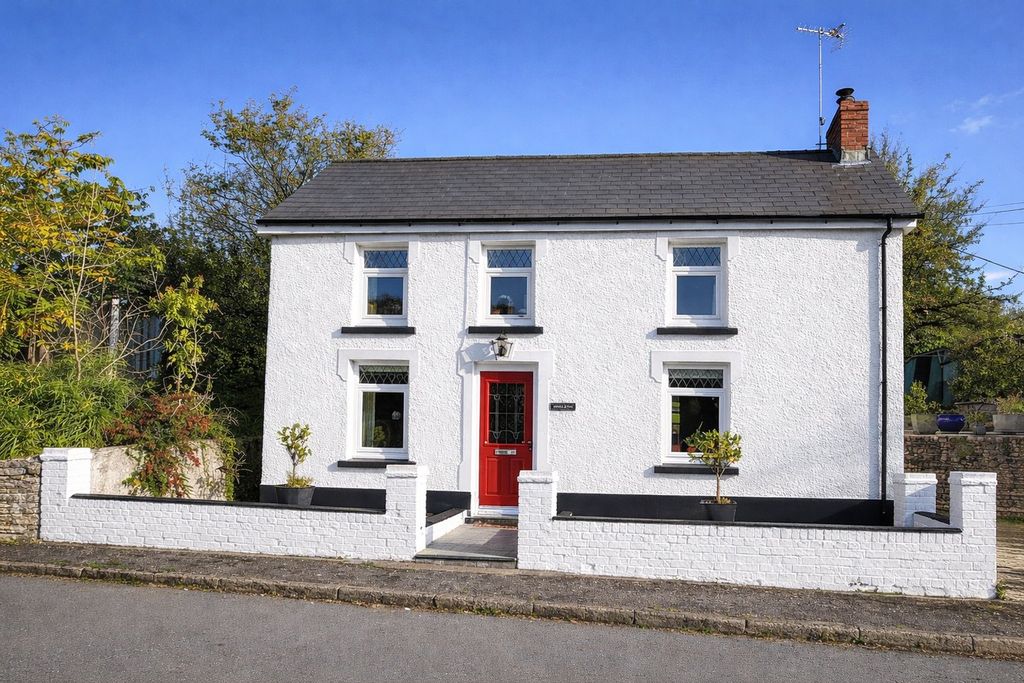 Property photo 1 of 24