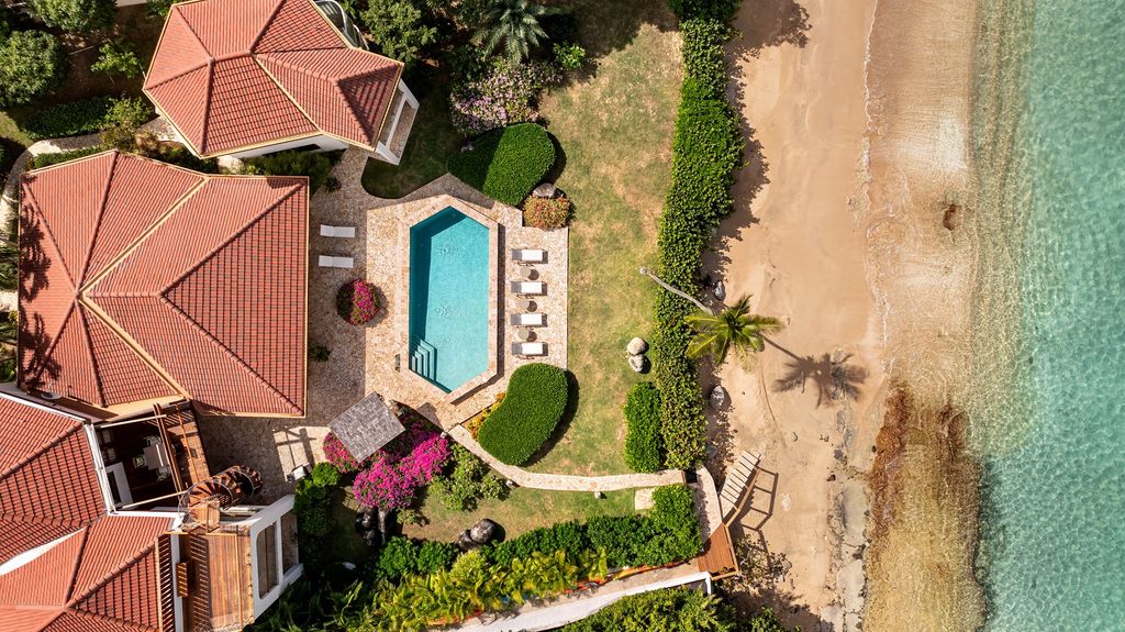 Property photo 2 of 39