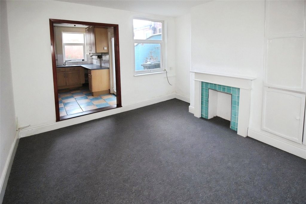 Property photo 2 of 8 Dining Room