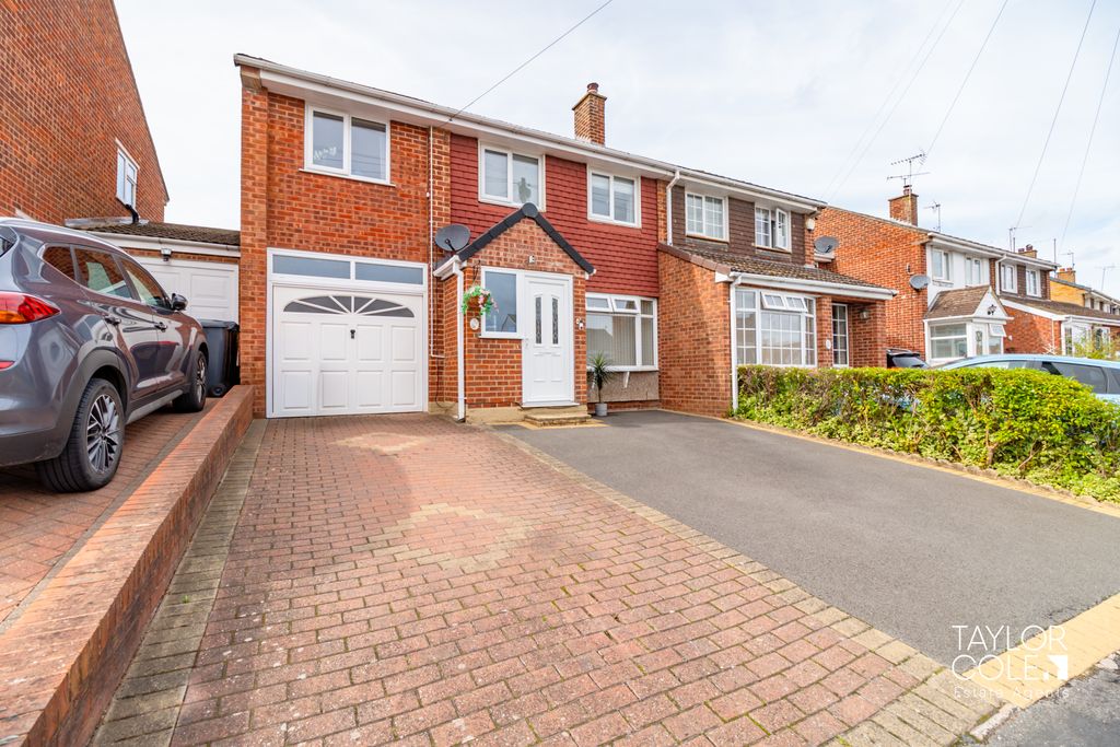 Property photo 1 of 30