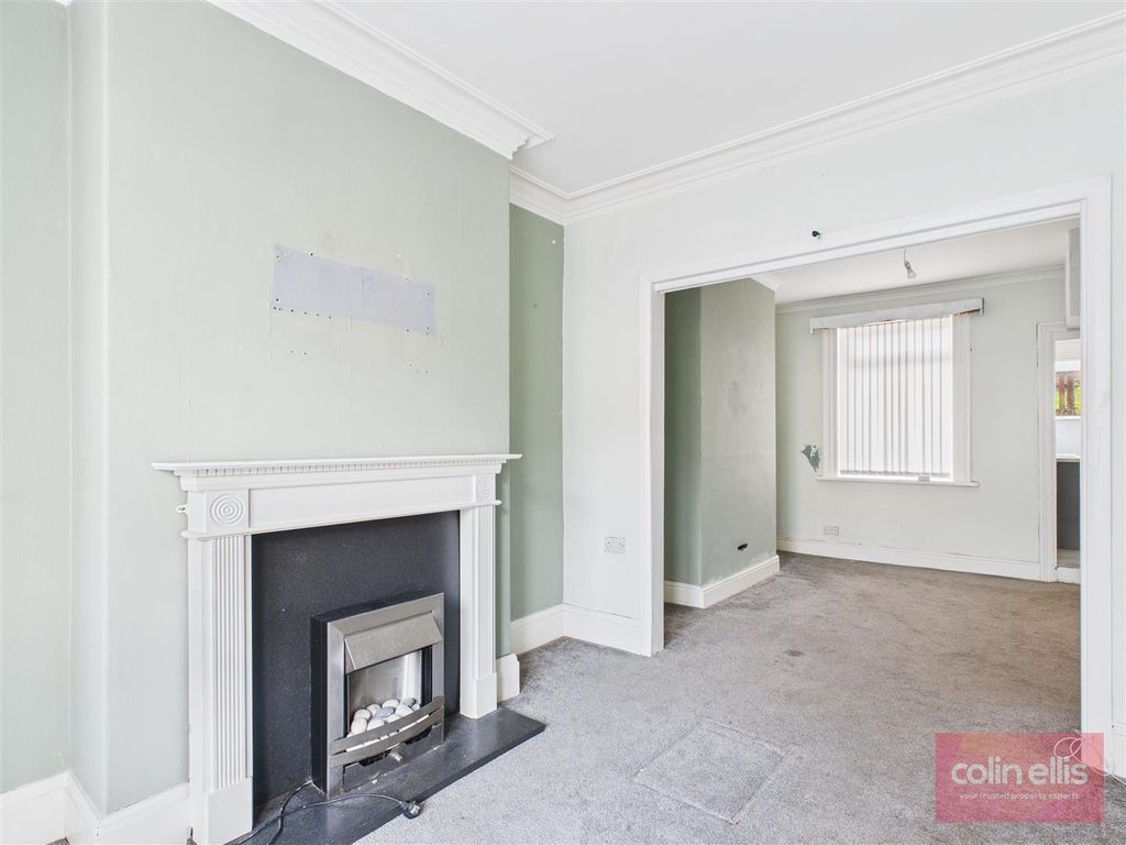 Property photo 3 of 17 Cam05075G0-Pr0248-Still002.Jpg