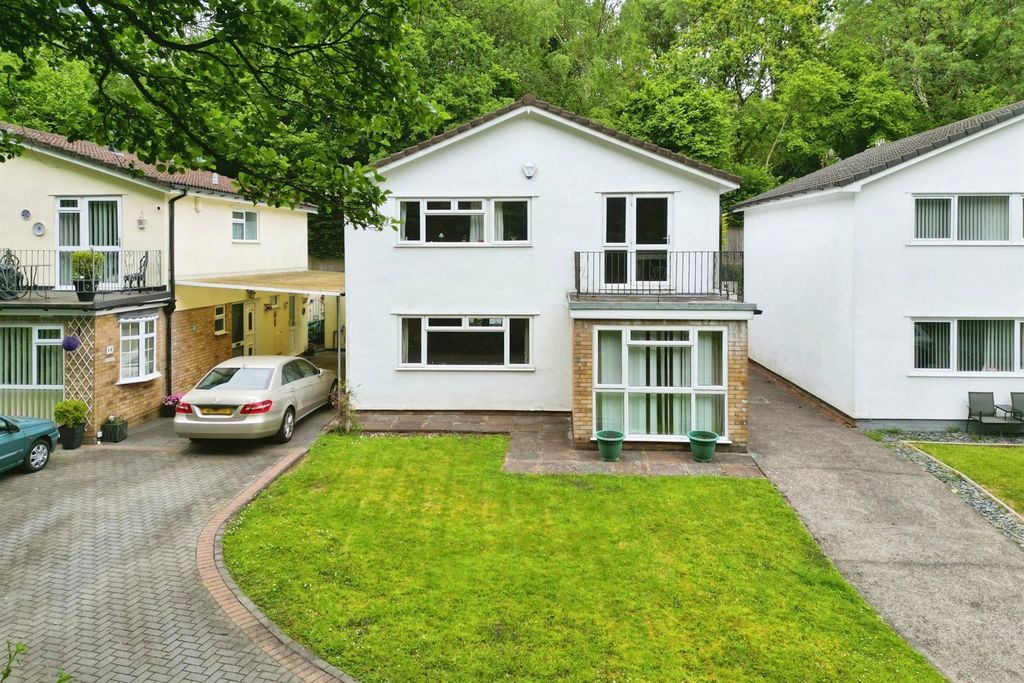 Property photo 1 of 17