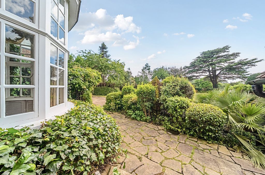 Additional image 16 of 2 bed flat for saleWilderness Road, Chislehurst, Kent BR7