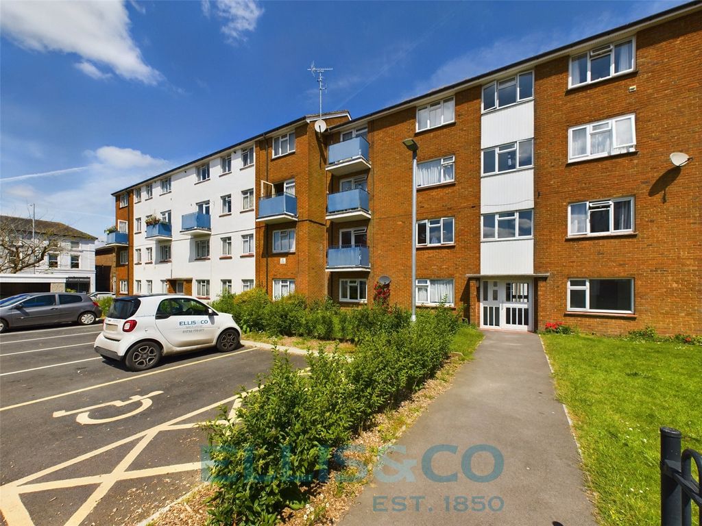 Property photo 1 of 11 Picture No. 22