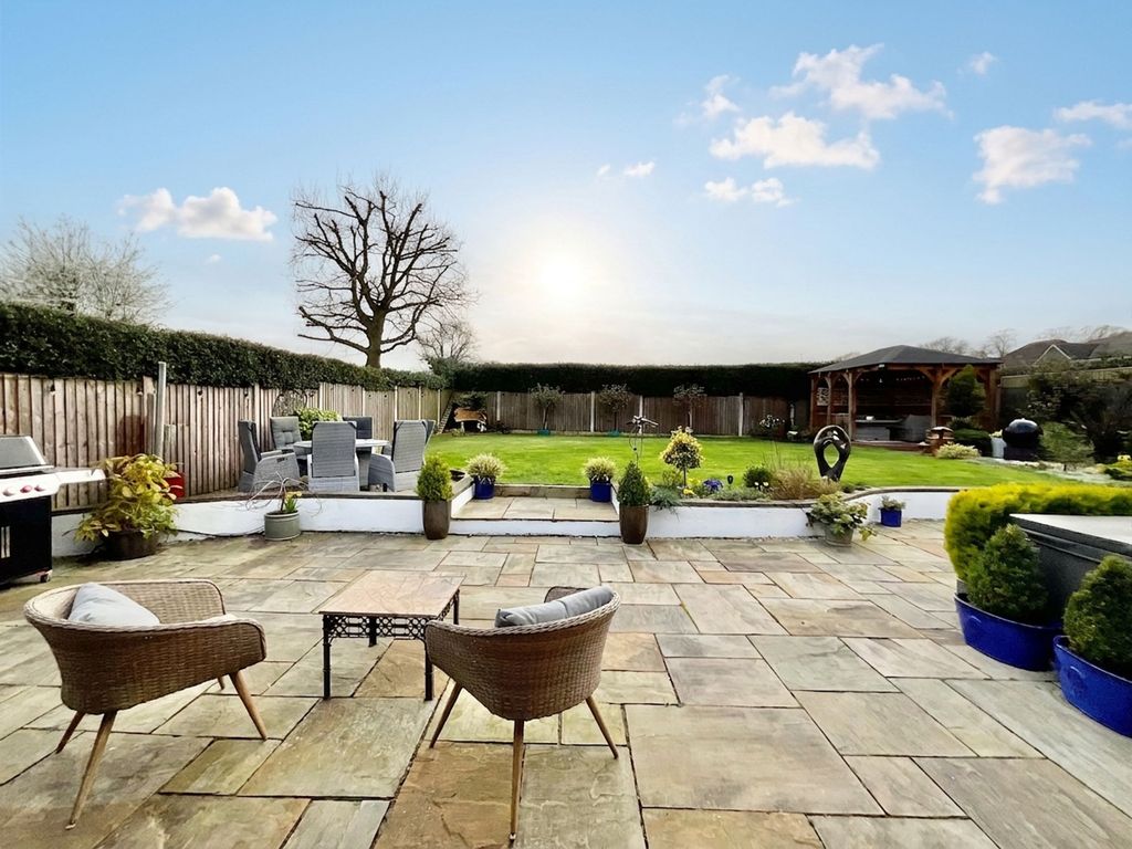 Property photo 3 of 36