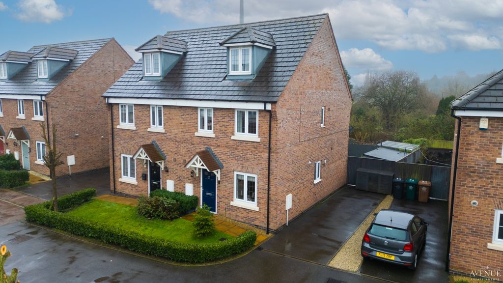 Property photo 1 of 33 4851972