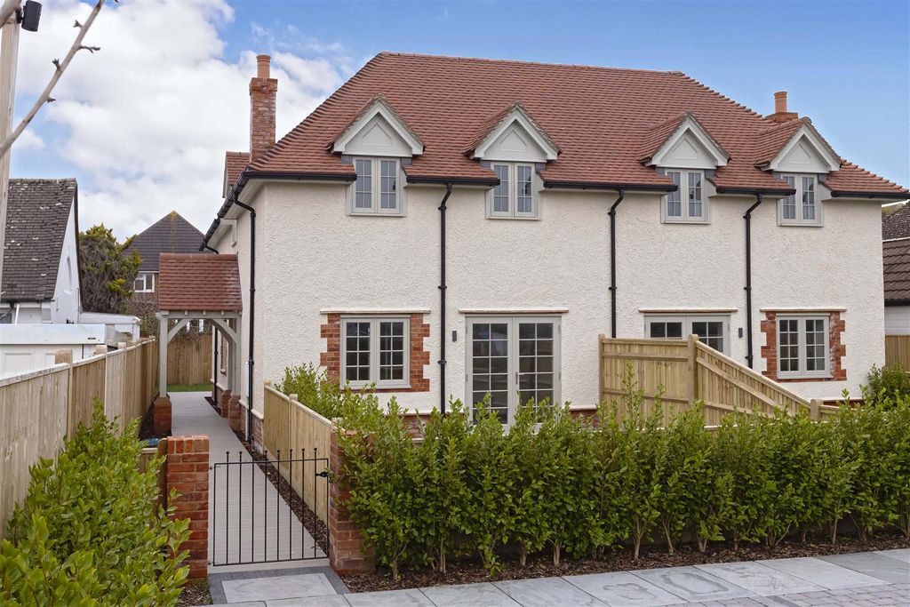 Property photo 1 of 23 For Sale By Aspire Residential - East Avenue