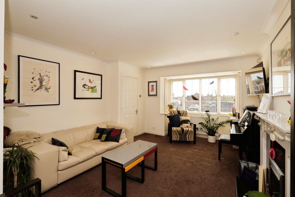 Property photo 2 of 14