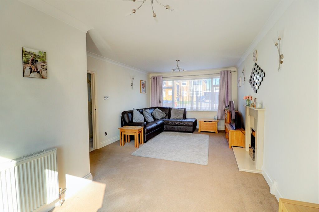 Property photo 3 of 10 Picture No. 19