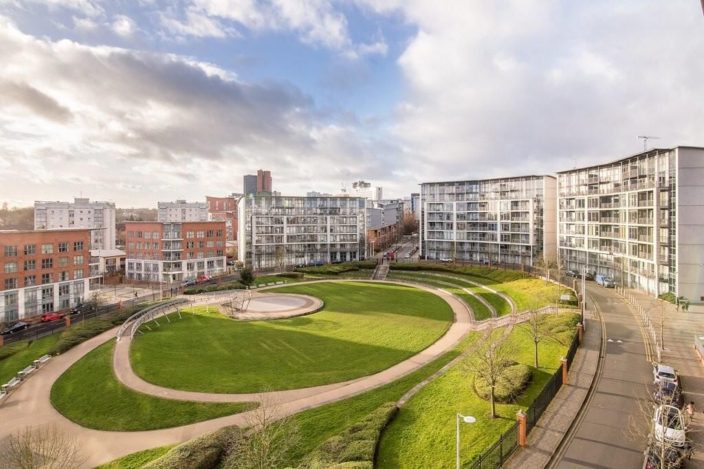 Property photo 1 of 5