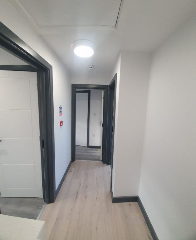 Property photo 3 of 8 Hallway