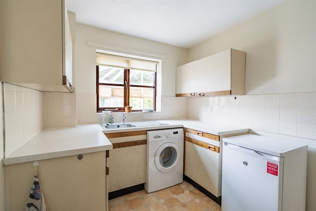 Property photo 2 of 15 Kitchen