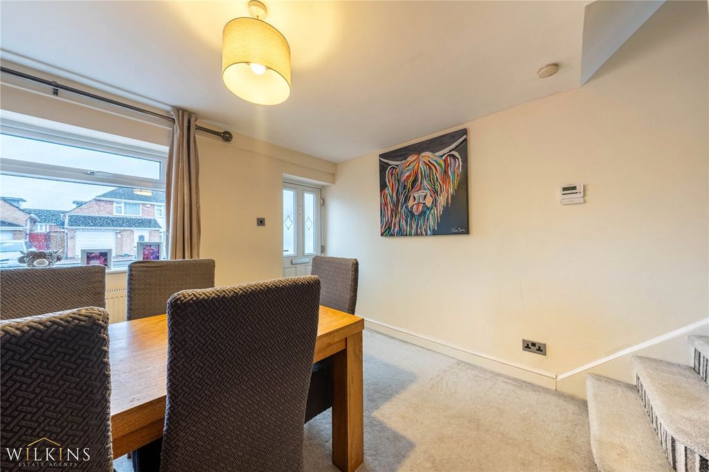 Property photo 3 of 34 Picture No. 14