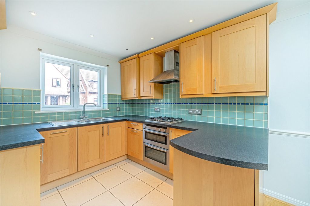 Property photo 2 of 8 Picture No. 04