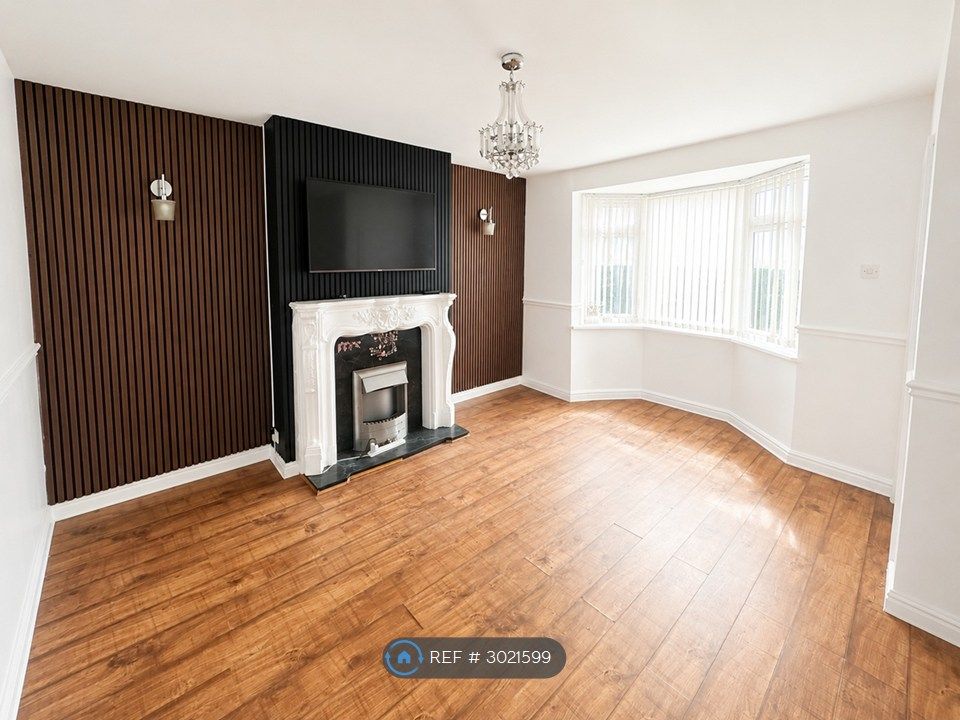 Property photo 2 of 8 Lounge