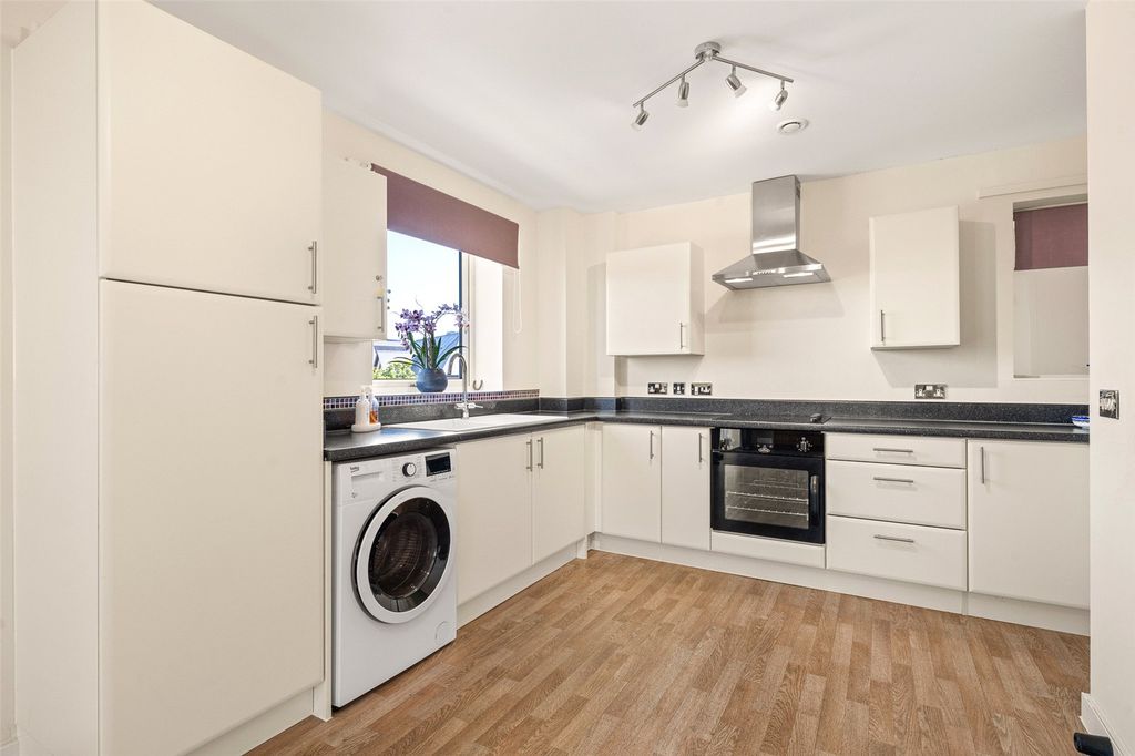 Property photo 2 of 14 Picture No. 09