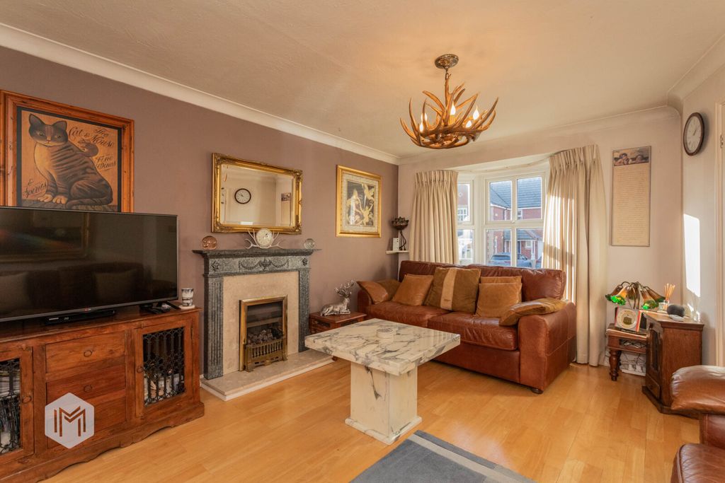 Property photo 3 of 23 Picture No. 09