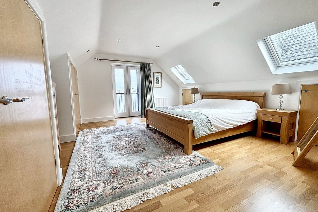 Additional image 13 of 2 bed flat for saleQuay Hill, Penryn TR10