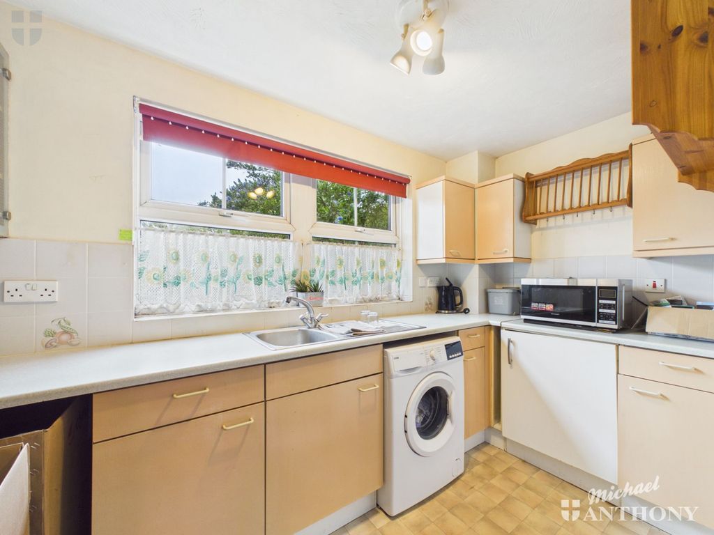 Property photo 3 of 13 Cam03218G0-Pr1018-Still003