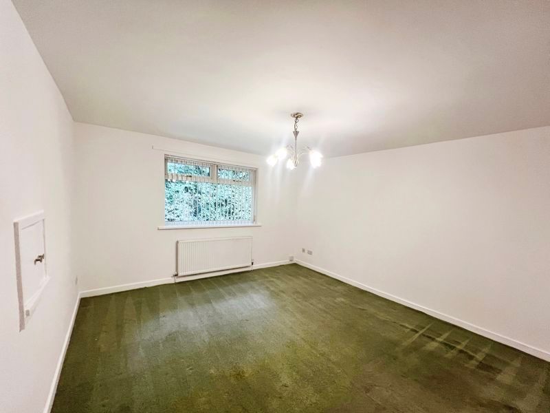 Property photo 2 of 15 Lounge