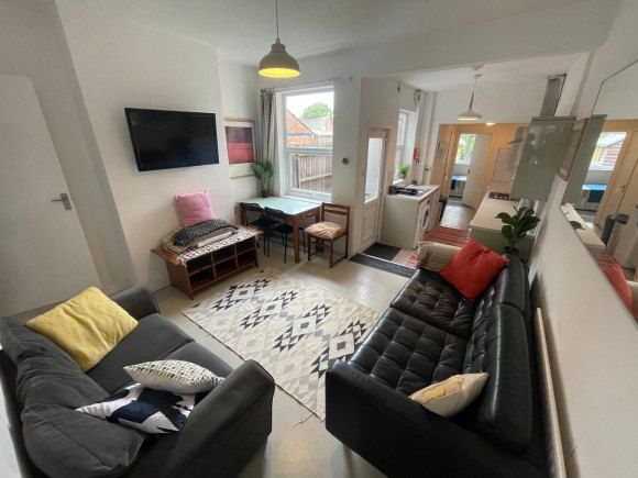 Property photo 1 of 12 8896525.Jpg