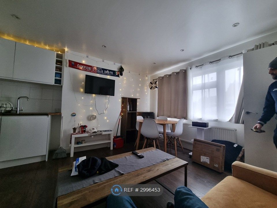 Property photo 3 of 7
