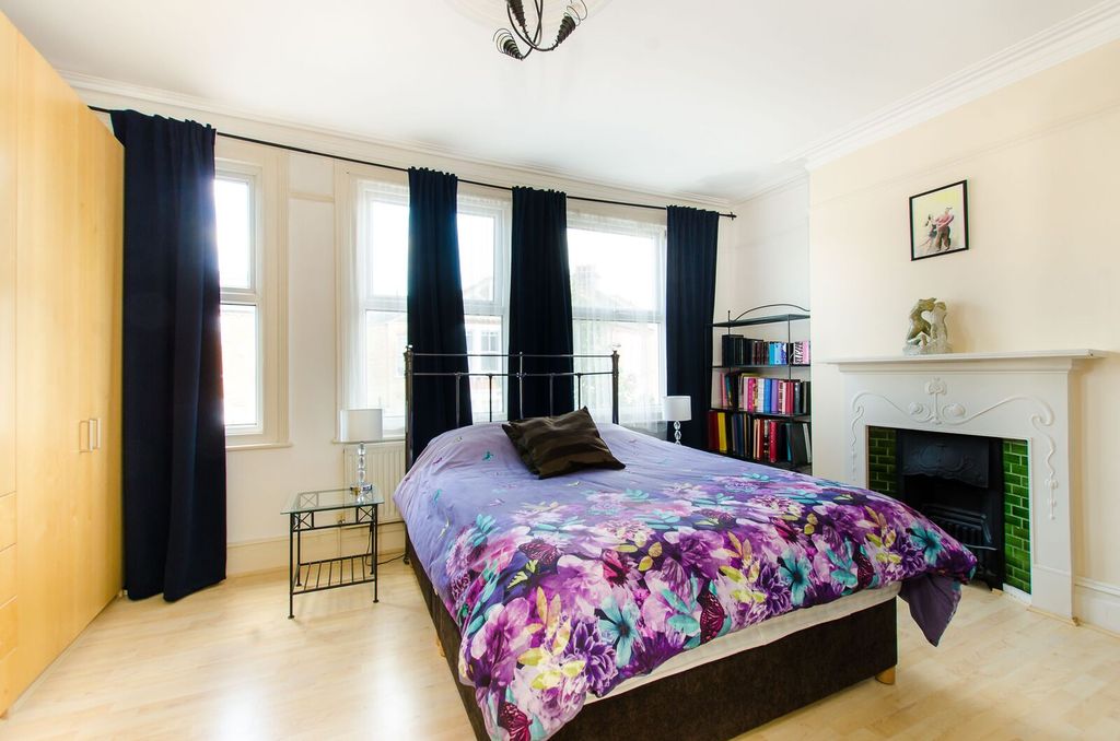 Property photo 2 of 7