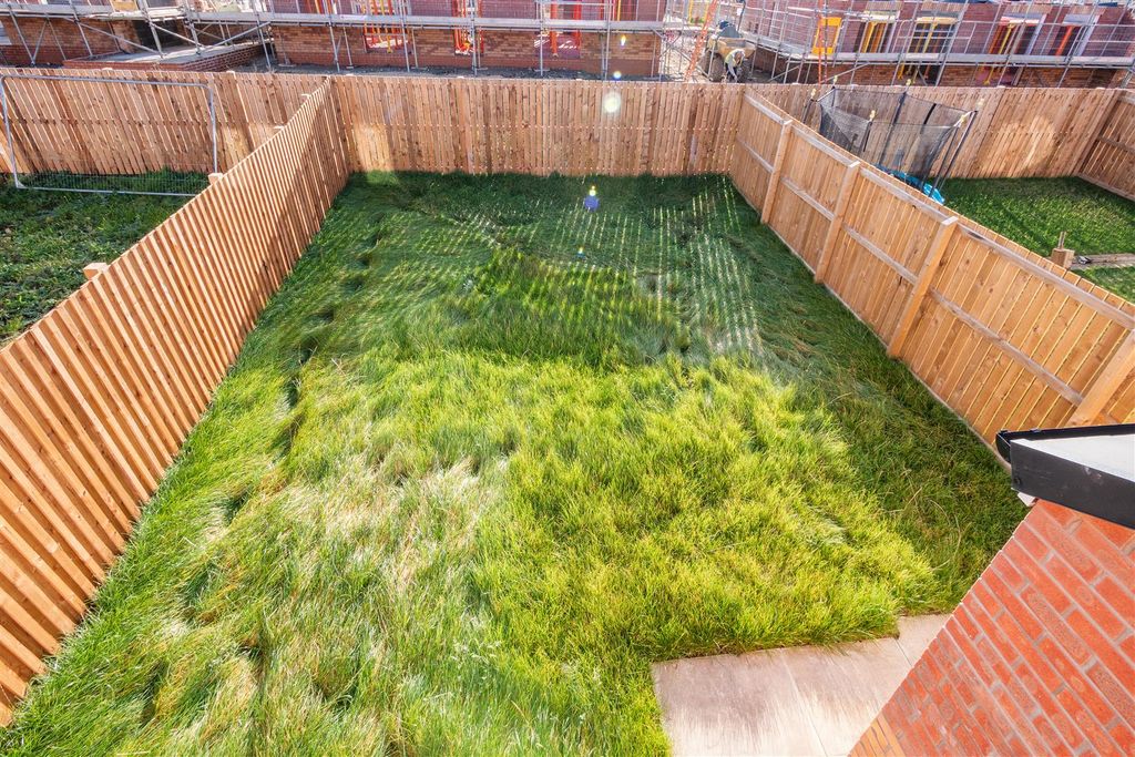 Property photo 2 of 17 P1533202.Jpg