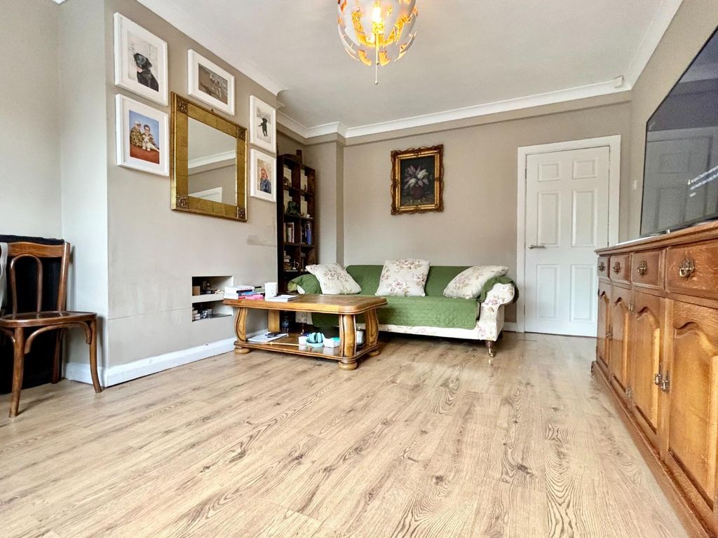 Property photo 2 of 18 Img_E8613.Jpg