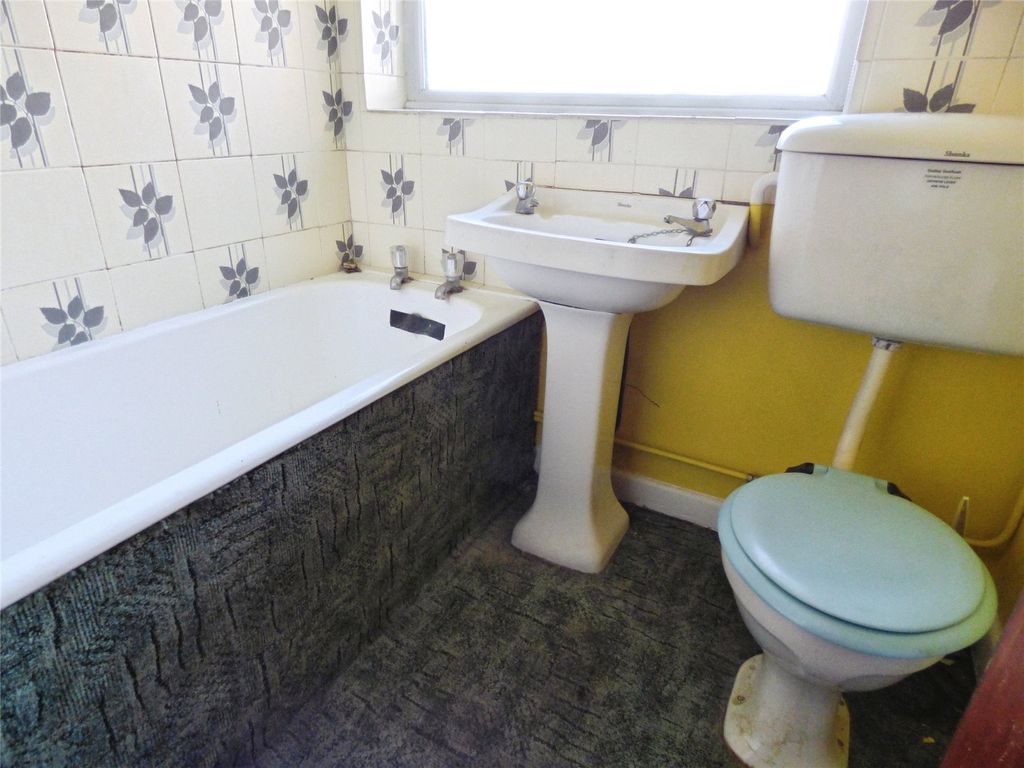 Property photo 3 of 9 Picture No. 05