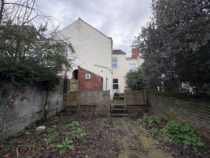 Property photo 2 of 19