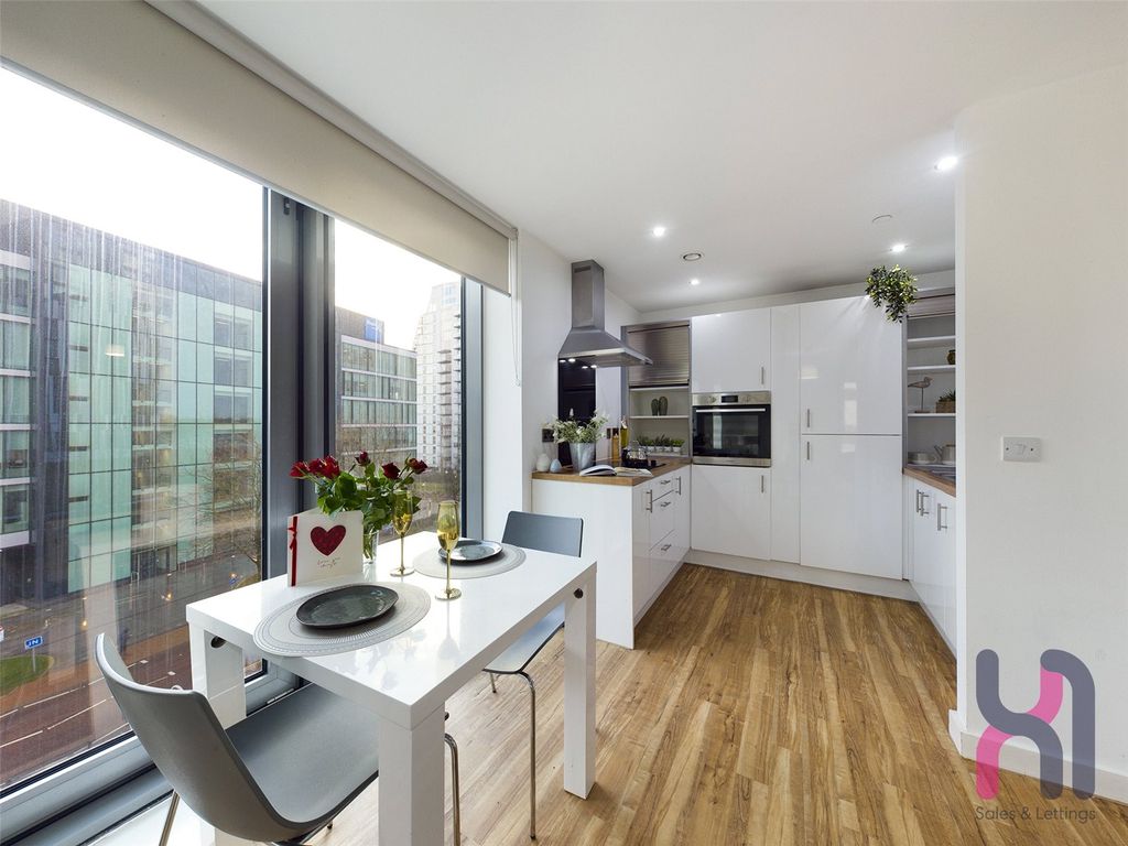 Property photo 2 of 20 Picture No. 01