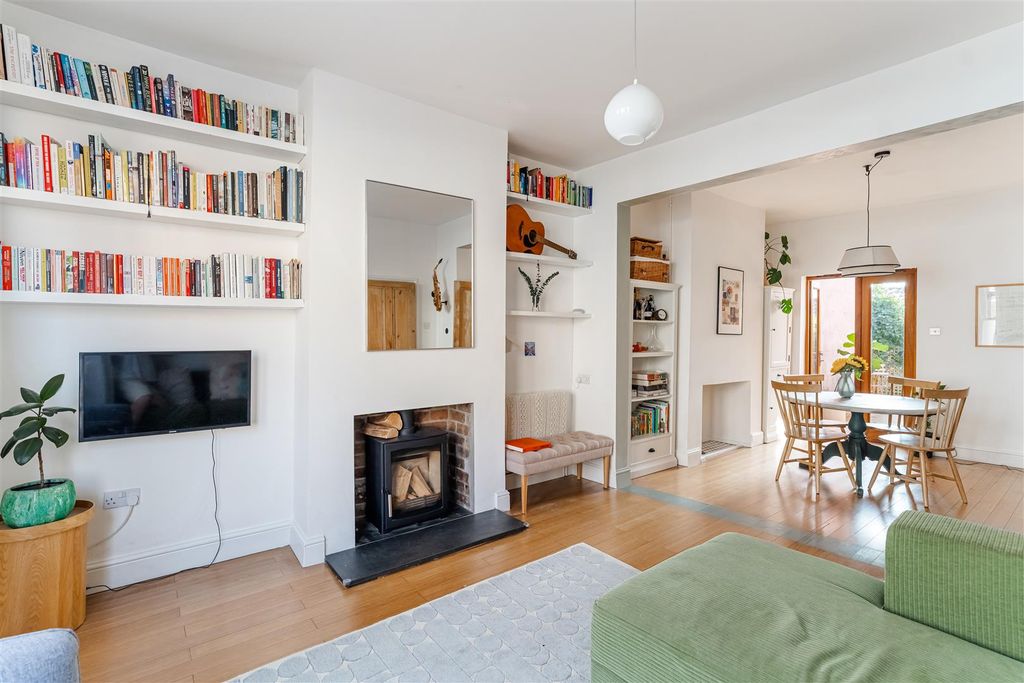 Property photo 1 of 13