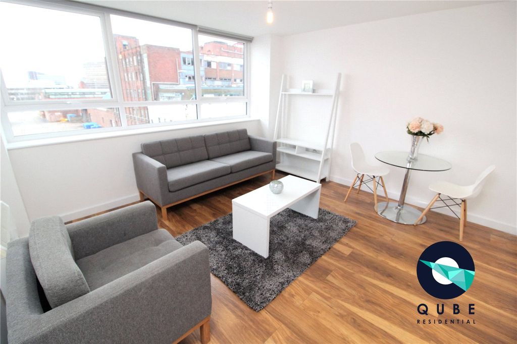 Property photo 2 of 10 Picture No. 24