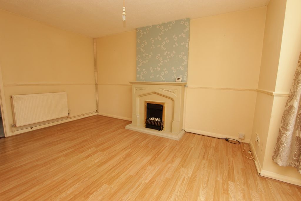 Property photo 3 of 9 Lounge