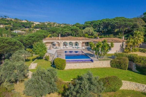 Property photo 2 of 7