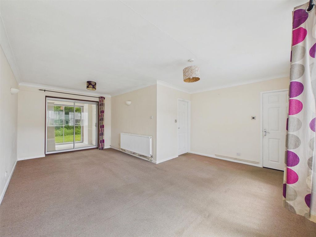 Property photo 2 of 16 Cam03972G0-Pr0388-Still004.Jpg