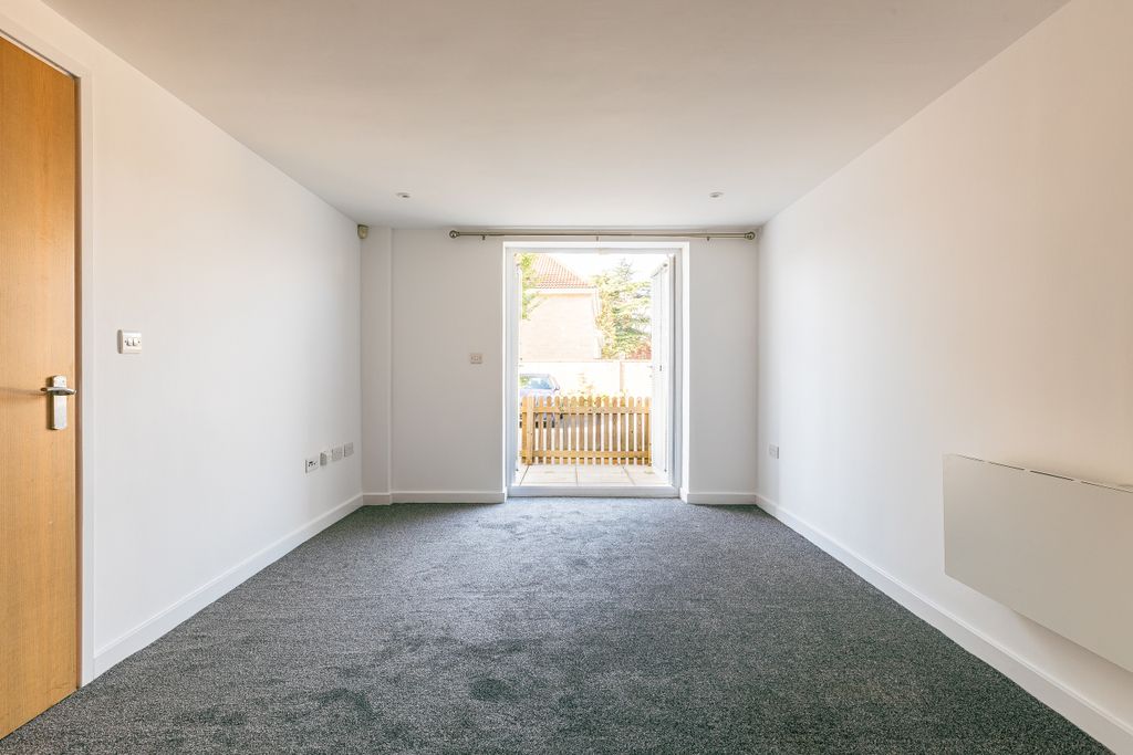 Property photo 3 of 14 3