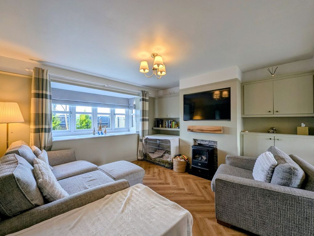 Property photo 3 of 21