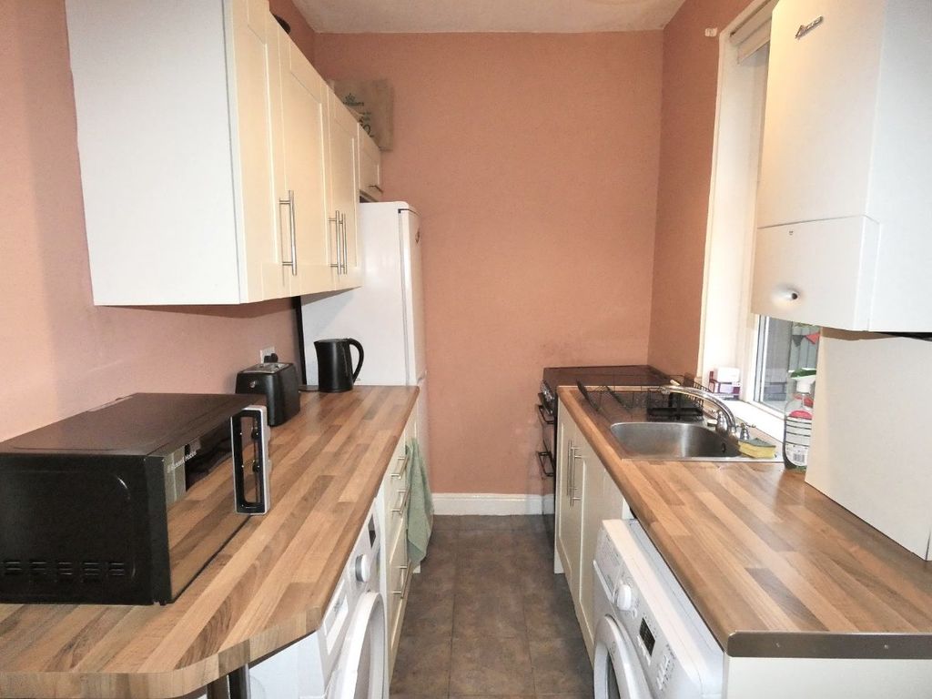 Property photo 3 of 5