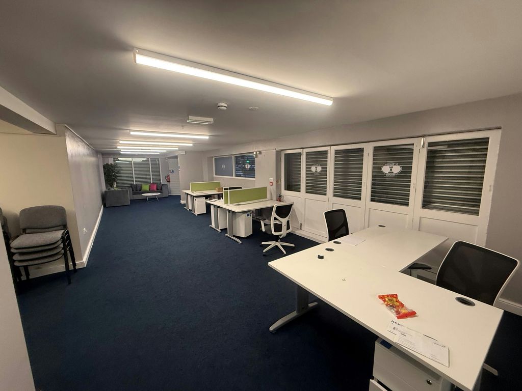 Property photo 3 of 6 5.Jpg