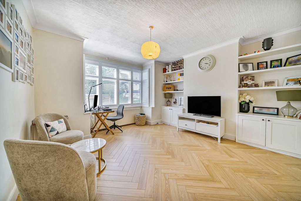 Property photo 3 of 22