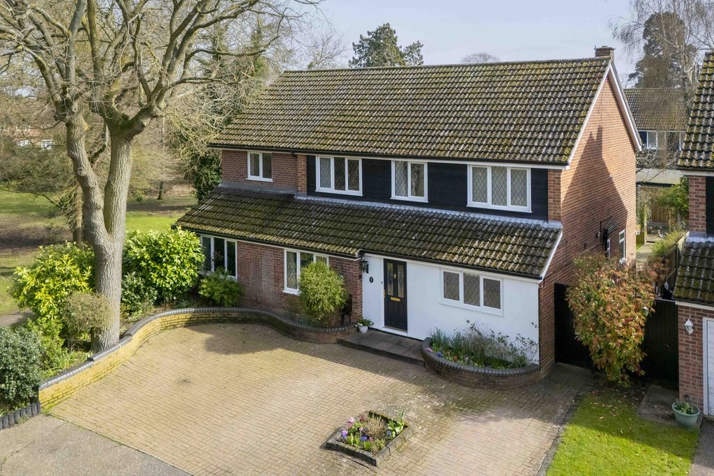Property photo 1 of 36