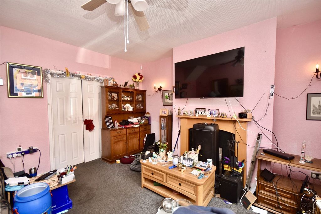 Property photo 3 of 9 Picture No. 09