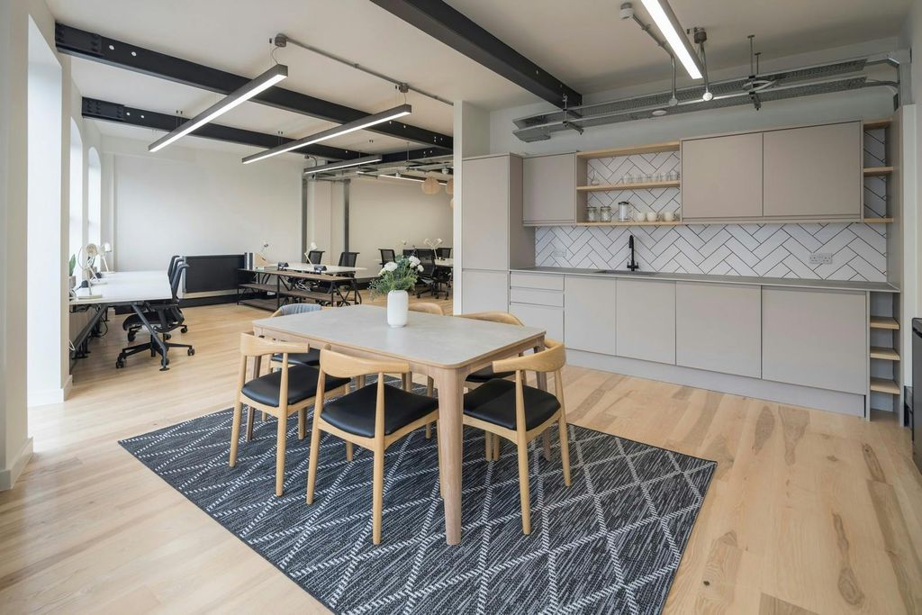 Property photo 1 of 7 Breakout Area